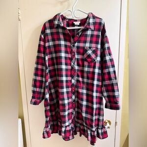 4xl Women's Plaid Nightshirt - pink, Black, and White